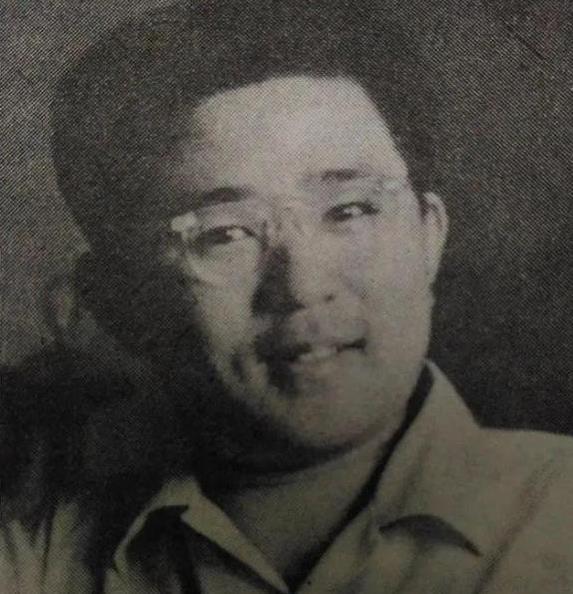 梁冠华胖到无人敢用，却凭演技逆袭成“狄仁杰”，妻子倒追更传奇