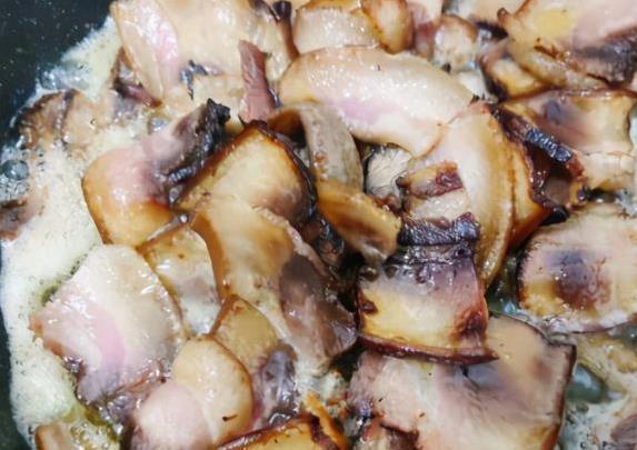每年囤15斤干豆角，搭配腊肉炒一盘，香到邻居敲门问做法