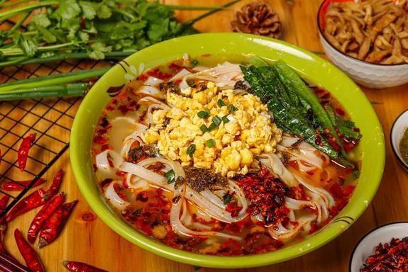 荔波美食探秘：十大必尝佳肴，品味黔南风味盛宴
