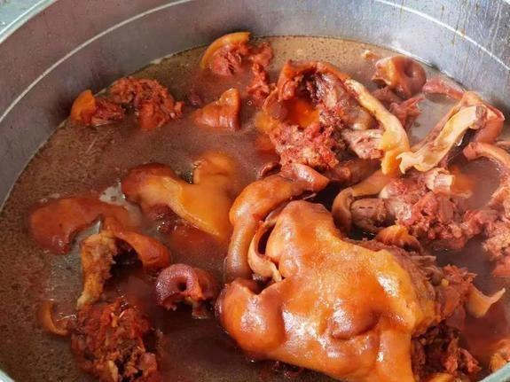 为啥中国人偏爱吃猪头肉？很多人都不清楚，看完之后涨知识