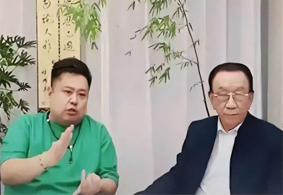 活久见！正妻与小三同吃同住？杨议这还算是相声演员吗？ 相声界道德争议再起