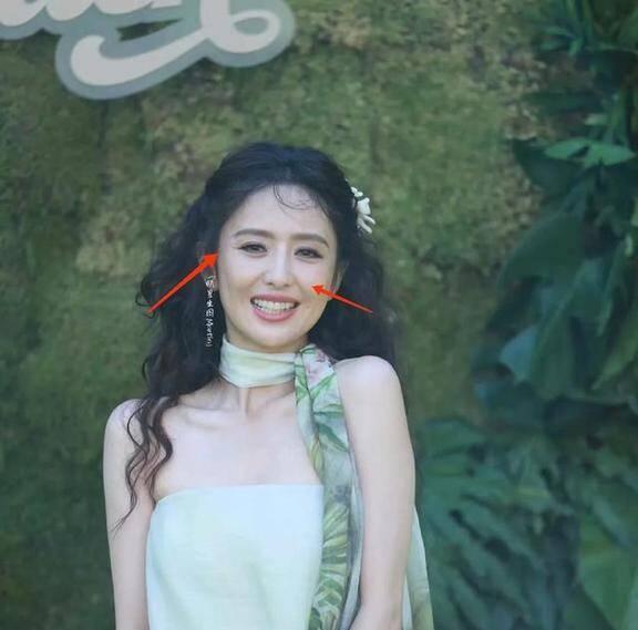 宋茜ES高定 夏日红毯亮眼亮相