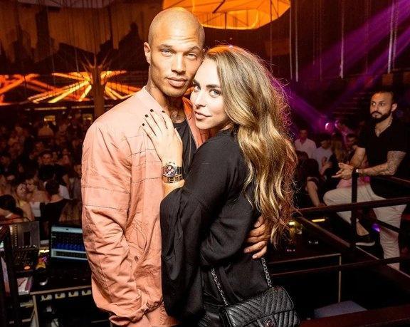 国外最帅囚犯嫌狱中生活被粉丝打扰 颜值特权引发热议