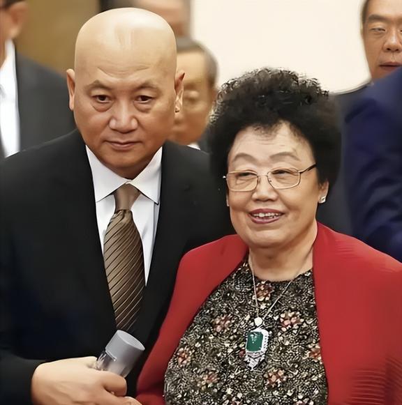 陈丽华生前早已立遗嘱 遗产分配引发关注