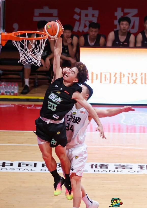 浙BA：丽水队倪豪凯准绝杀逆转杭州队 总决赛悬念再起