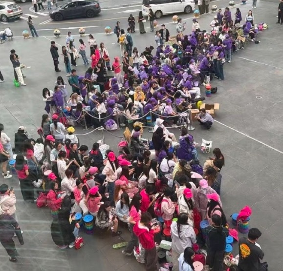 迪丽热巴迪奥南京活动人气