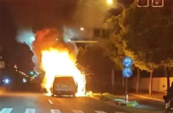 理想汽车发布致歉声明 主动召回消除隐患