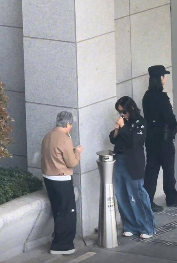 惠英红年轻颜值 65岁依旧青春活力
