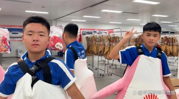 全运会“大湾鸡”意外走红 创意狂欢点燃全民热情