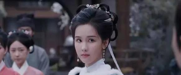 《雁回时》：复仇背后的母爱与救赎——女性觉醒与权谋的命运较量