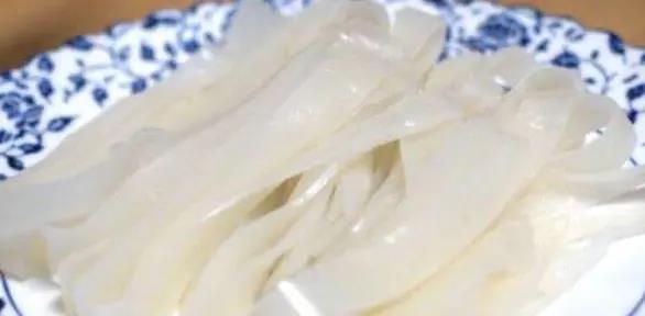 简单凉皮做法，不用揉面洗面，配方全部告诉你，按步骤来一次成功
