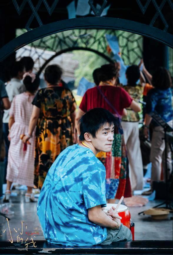 易烊千玺凭何成最年轻金鸡奖最佳男主 演技与努力赢得尊重