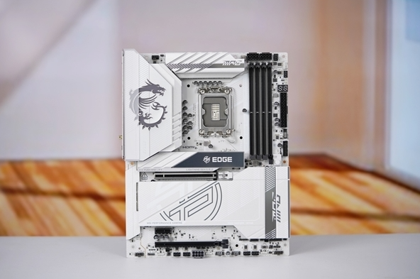 微星华硕双双跳过英特尔新主板 转攻DDR4市场