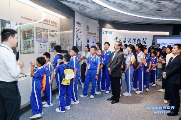 青少年科技素养提升计划 5G科技燃梦科普行