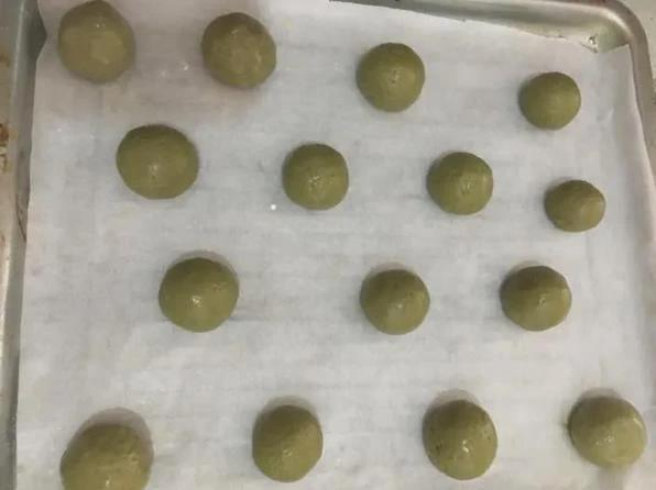 网红麻薯在家就能做，教你超详细配方，个个香甜空心，外酥里糯