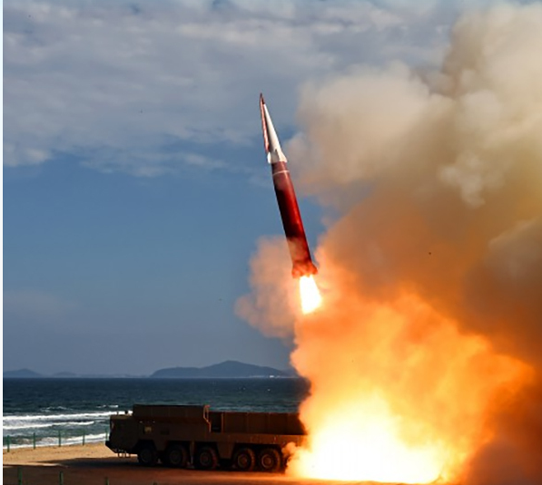 韩国首次试射助推滑翔高超导弹,半岛高超竞赛愈演愈烈
