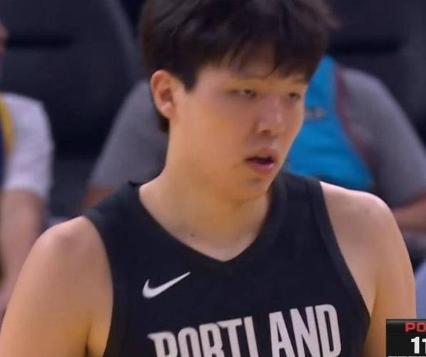 杨瀚森还需要怎么补强？拓记：杨瀚森必须补强中锋位置