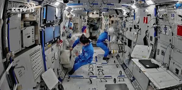 神二十三乘组日常满满 科学实验与健康管理并进