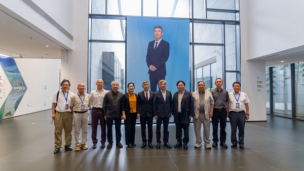 画布之上,看见土地与人:张路江油画展在浦城美术馆/范迪安美术馆开幕