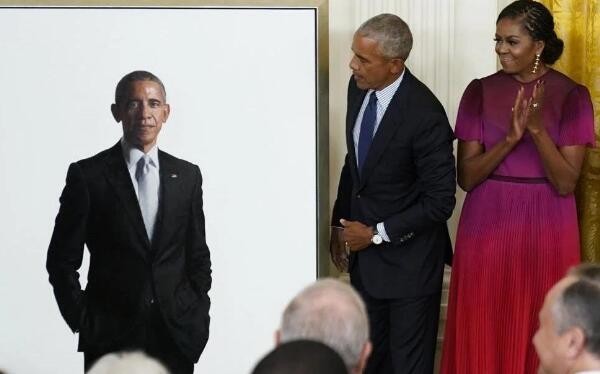 奥巴马夫妇重返白宫