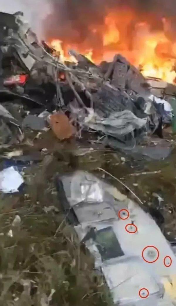俄媒：普里戈任飞机残骸上疑有弹孔，疑被击落！