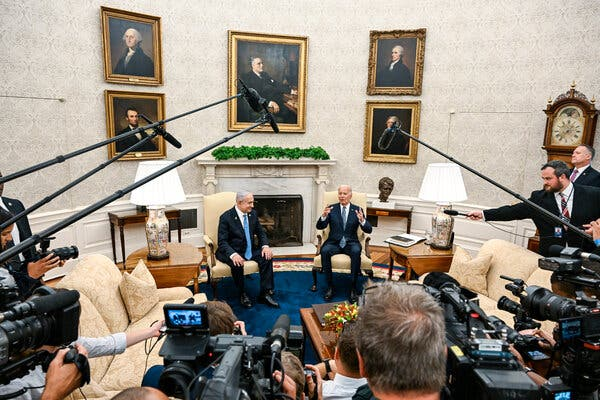 掩盖紧张关系？美媒：拜登在白宫见内塔尼亚胡，双方面对镜头表现“礼貌友好”