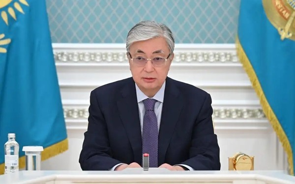 哈萨克斯坦总统签署法案 将首都命名为阿斯塔纳