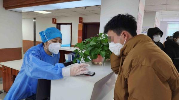 遇到其他毒株二次感染风险有多大？ 如何预防二次感染？专家解答
