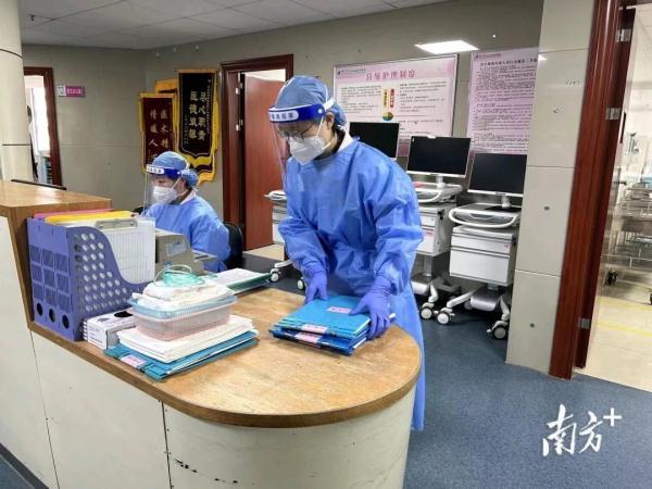广州本次疫情已达峰，多家医院发热门诊接诊量减少