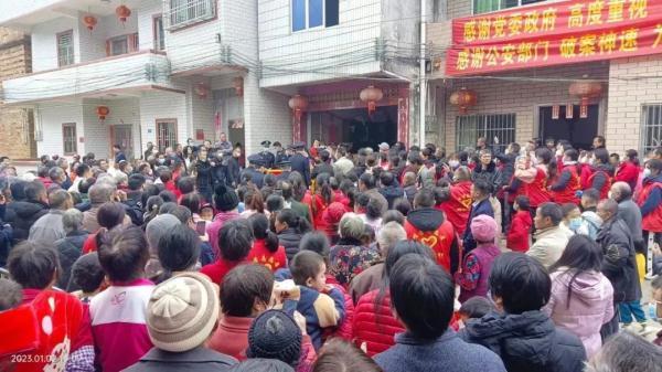 “4岁女童被拐走卖6万元”后续:邻居作案,有前科 “4岁女童被拐走卖6万元”后续:邻居作案,有前科