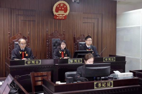 红通人员孙锋诈骗受贿案开庭审理，系“天网行动”第61名归案人员