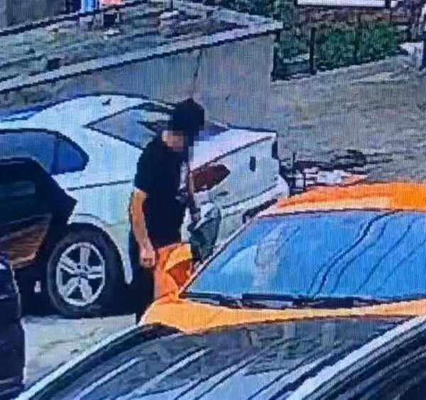 男子称兰博基尼被盗 冷水江警方称，公安局刑侦大队正在办理此案