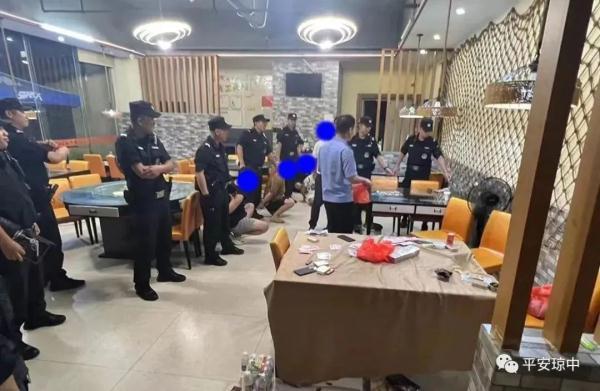 警方来了！海南一餐馆内6名男子赌博被抓赠与15日行政拘留并处1500元罚款