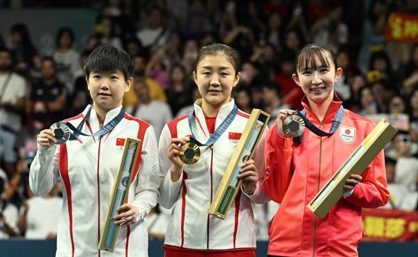 过去3年赢过孙颖莎2次 陈梦成功卫冕奥运金牌