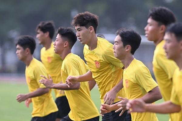 U16中国男足今晚战日本