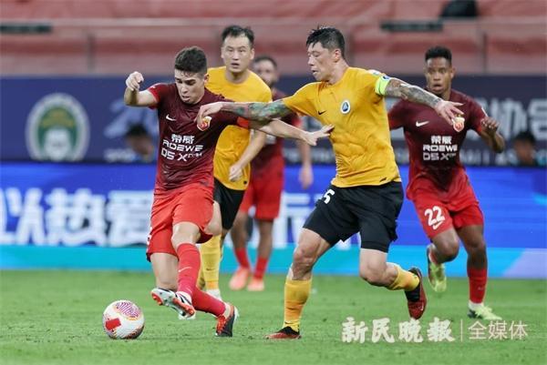 中超：海港2-0深圳新鹏城，武磊破纪录之夜