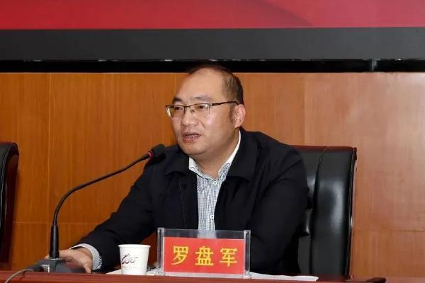 一干部違規(guī)聚餐喝酒后死亡 酒桌文化再引反思