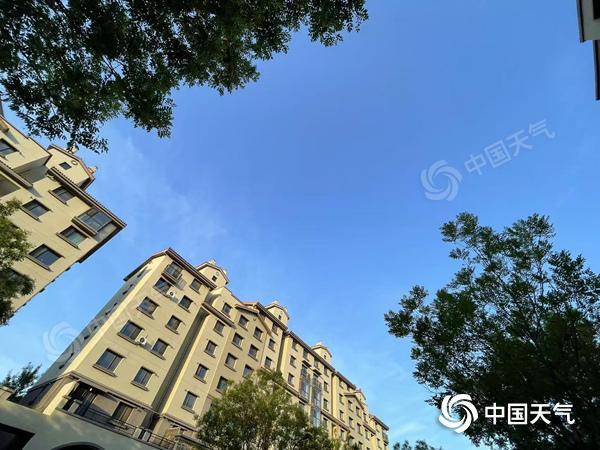 未來三天北京氣溫居高不下 天氣晴曬炎熱需注意防暑防曬 晴熱持續(xù)最高34℃