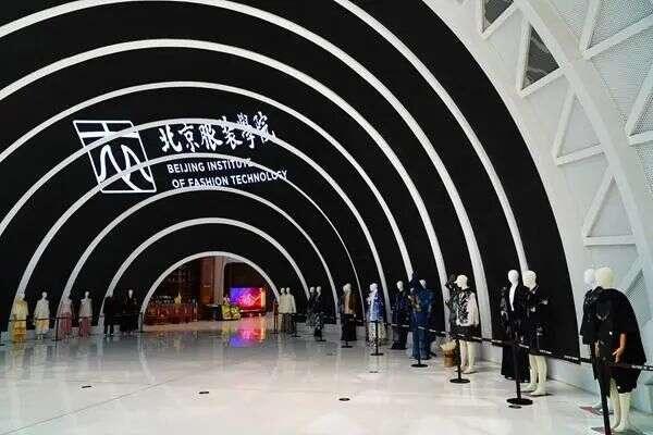 伊朗呼吁以色列民眾勿當人盾 導(dǎo)彈攻擊持續(xù)升級