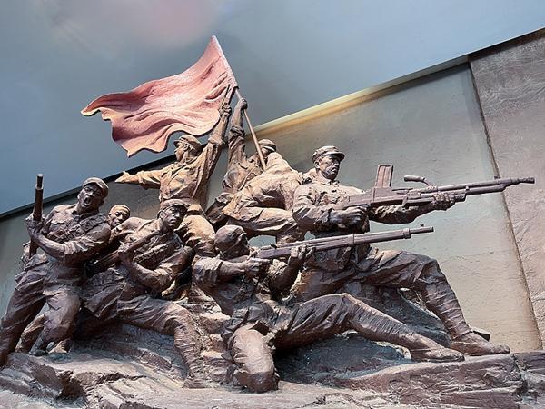 纪念抗战伟大胜利弘扬抗战伟大精神 铭记历史展望未来