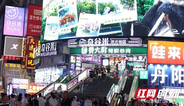 一代人有一代人的好物要晒 暑期“谷子热”沸腾