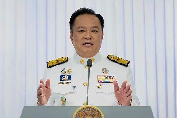 泰国总理出席我驻泰使馆国庆招待会