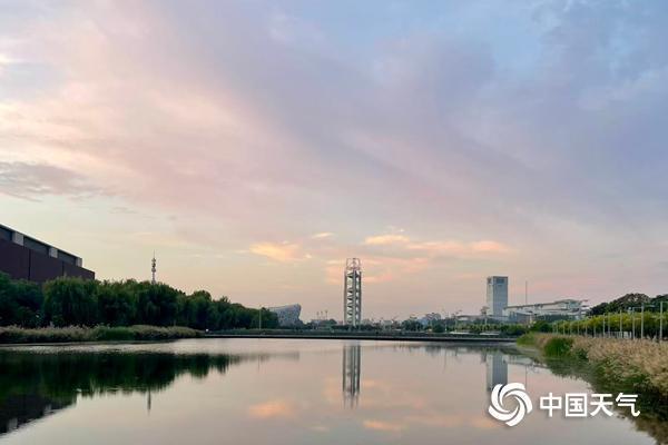 较适宜户外活动！北京今天白天晴转多云，最高气温28℃ 后半夜迎小雨