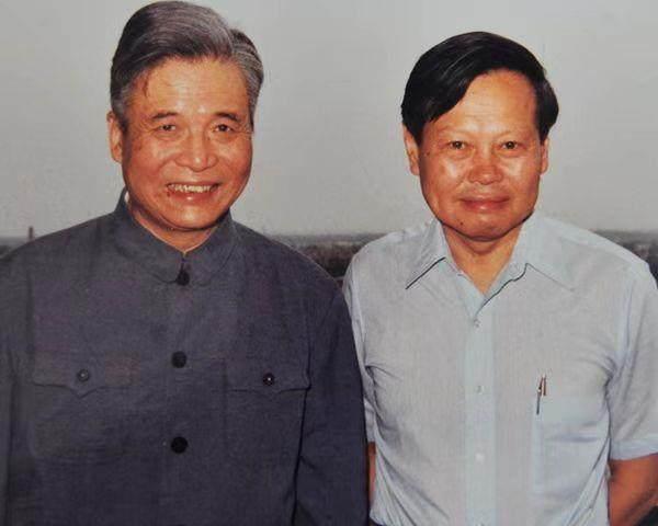 杨振宁邓稼先的友情让人落泪