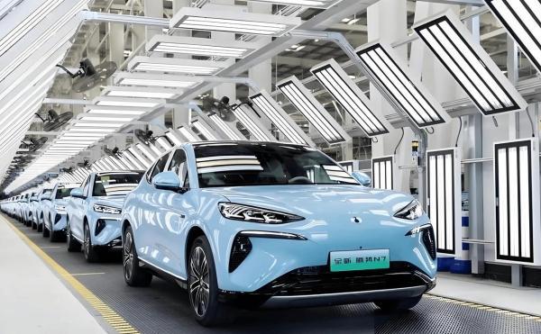 中国汽车进入“电车过半”时代 市场主导新时代