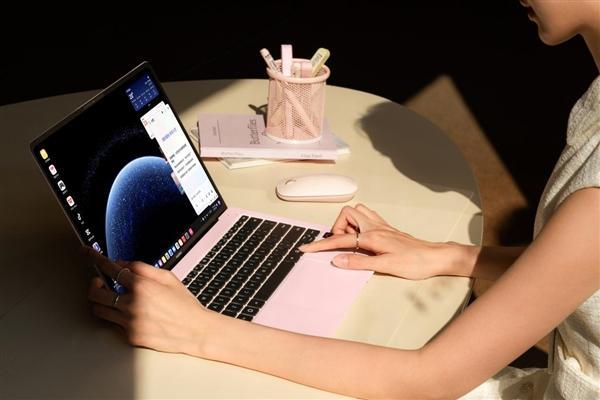 鸿蒙电脑双旗舰新色正式开售 颜值与实力并存