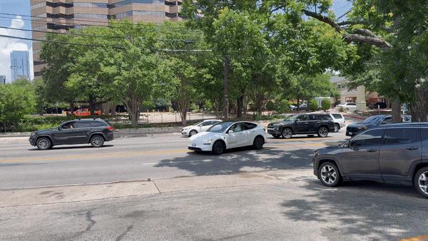 无人驾驶时代真要来了吗 特斯拉无人车上路验证