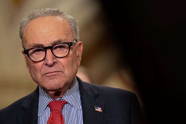 美多名国会议员质疑特朗普政府对委军事行动合法性