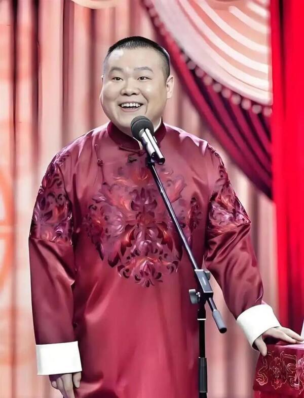 岳云鹏回应今年不上春晚 被骂怕了泪洒舞台