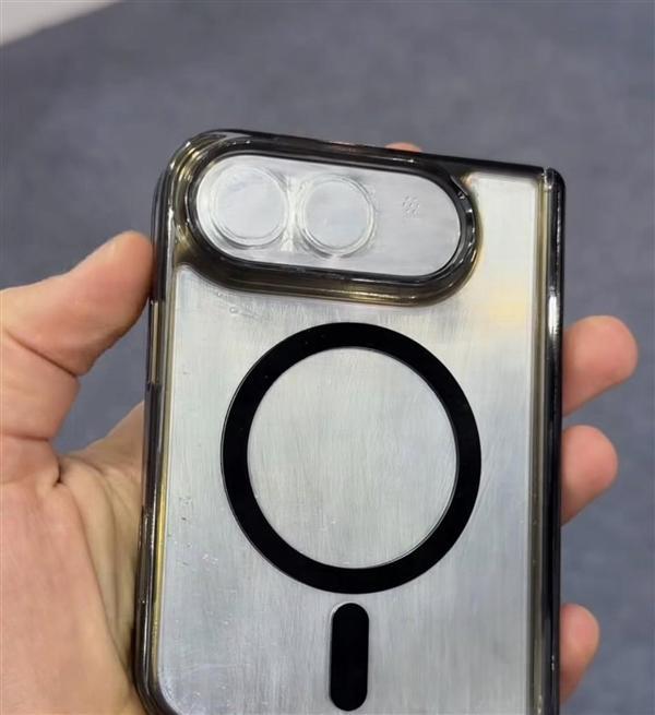 iPhoneFold保护壳模具曝光 折叠屏新品细节初现